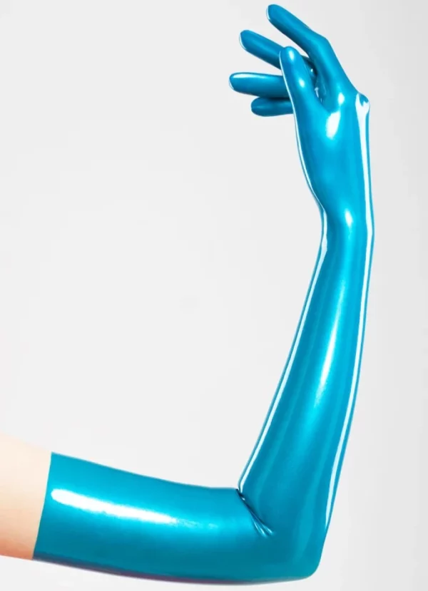 Long gloves made of moulded latex in metallic blue color